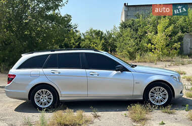 Универсал Mercedes-Benz C-Class 2011 в Березному