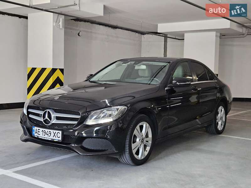 Седан Mercedes-Benz C-Class 2018 в Києві
