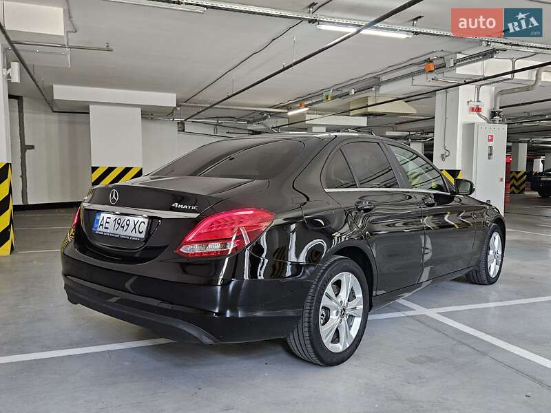 Седан Mercedes-Benz C-Class 2018 в Києві