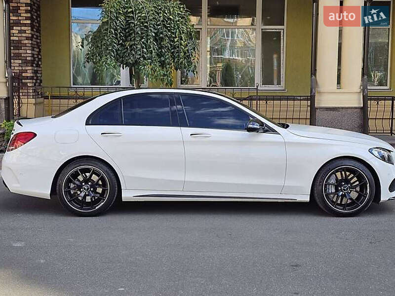 Седан Mercedes-Benz C-Class 2016 в Львові