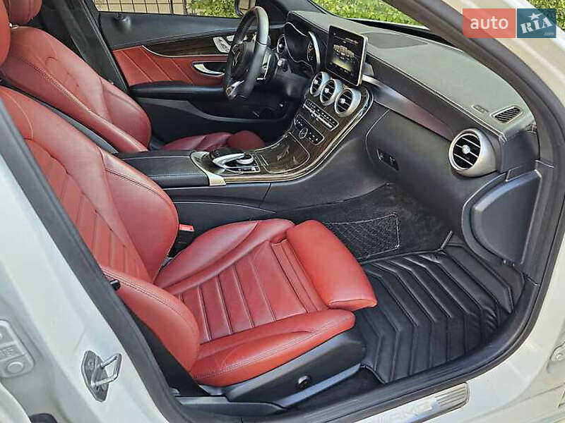 Седан Mercedes-Benz C-Class 2016 в Львові