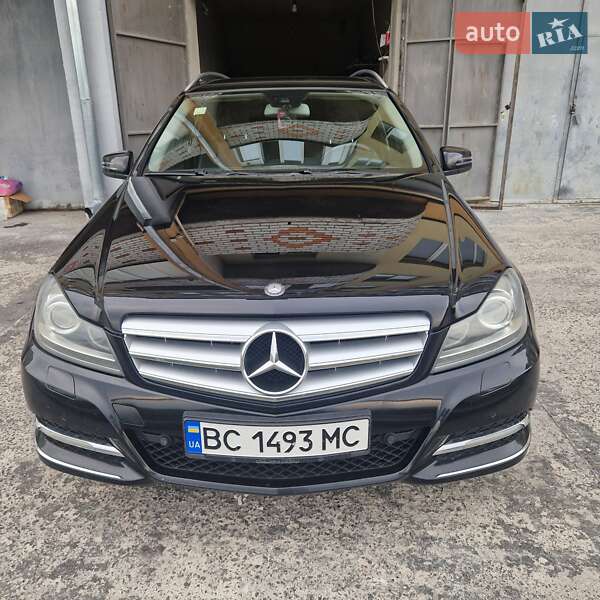 Универсал Mercedes-Benz C-Class 2012 в Тернополе