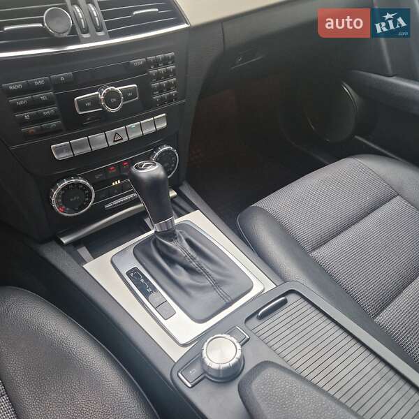 Универсал Mercedes-Benz C-Class 2012 в Тернополе