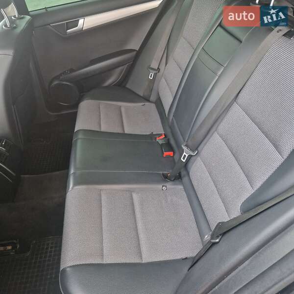 Универсал Mercedes-Benz C-Class 2012 в Тернополе