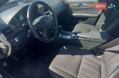Седан Mercedes-Benz C-Class 2010 в 