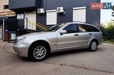 Універсал Mercedes-Benz C-Class 2003 в 