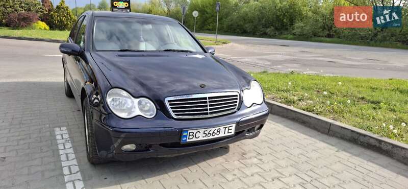 Седан Mercedes-Benz C-Class 2003 в Івано-Франківську