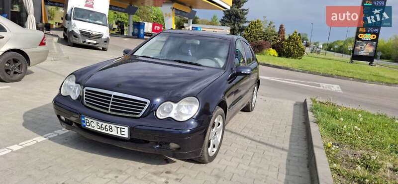 Седан Mercedes-Benz C-Class 2003 в Івано-Франківську