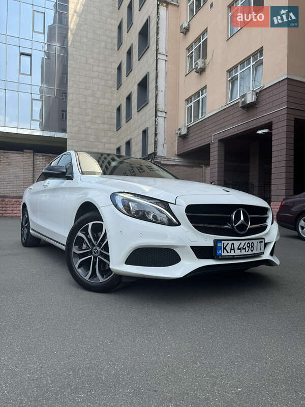 Седан Mercedes-Benz C-Class 2017 в Києві