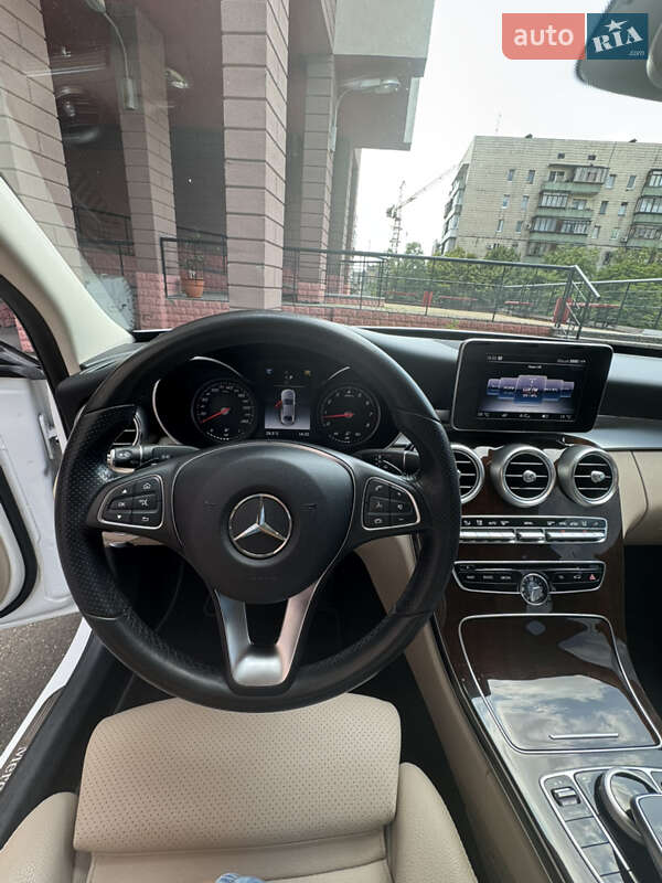 Седан Mercedes-Benz C-Class 2017 в Києві