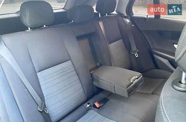 Універсал Mercedes-Benz C-Class 2015 в 