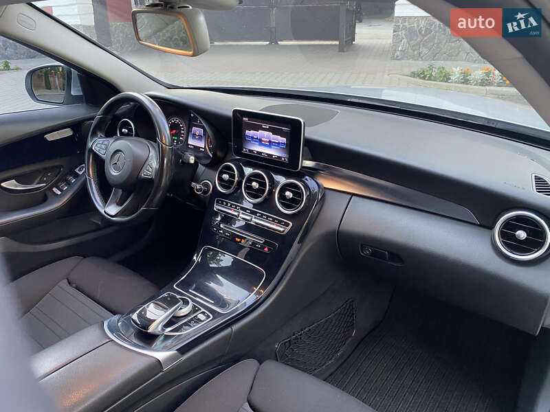 Універсал Mercedes-Benz C-Class 2015 в Києві