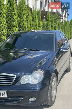 Седан Mercedes-Benz C-Class 2007 в 