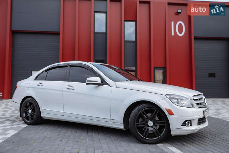 Седан Mercedes-Benz C-Class 2010 в Львове