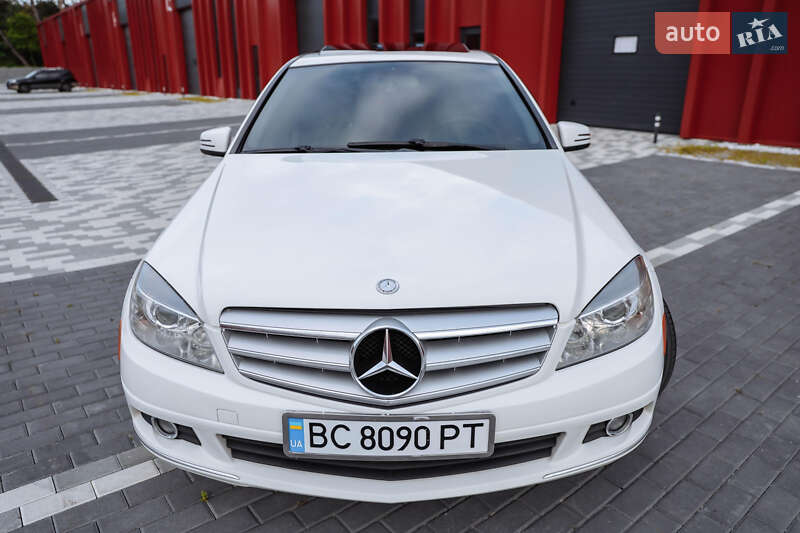 Седан Mercedes-Benz C-Class 2010 в Львове