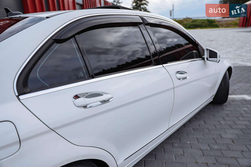 Седан Mercedes-Benz C-Class 2010 в Львове