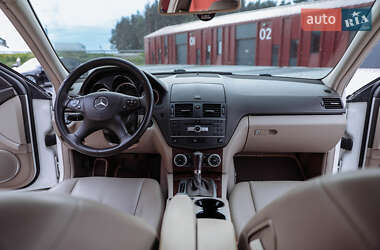 Седан Mercedes-Benz C-Class 2010 в 