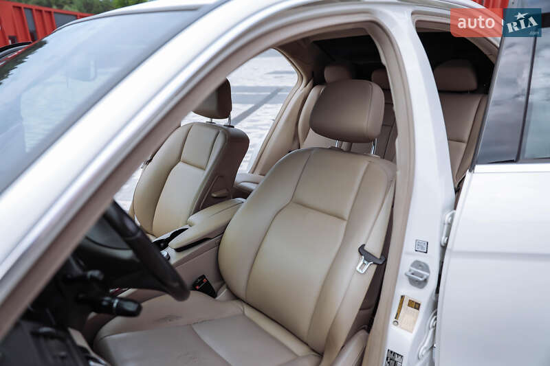 Седан Mercedes-Benz C-Class 2010 в Львове
