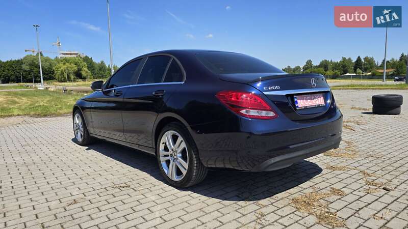 Седан Mercedes-Benz C-Class 2015 в Львові