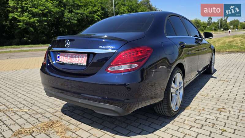 Седан Mercedes-Benz C-Class 2015 в Львові