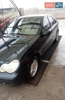 Седан Mercedes-Benz C-Class 2001 в 