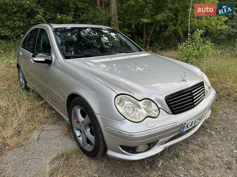 Седан Mercedes-Benz C-Class 2003 в Броварах