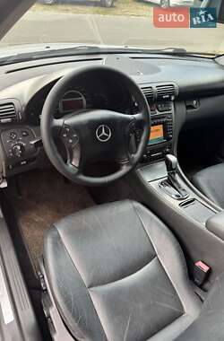 Седан Mercedes-Benz C-Class 2003 в 