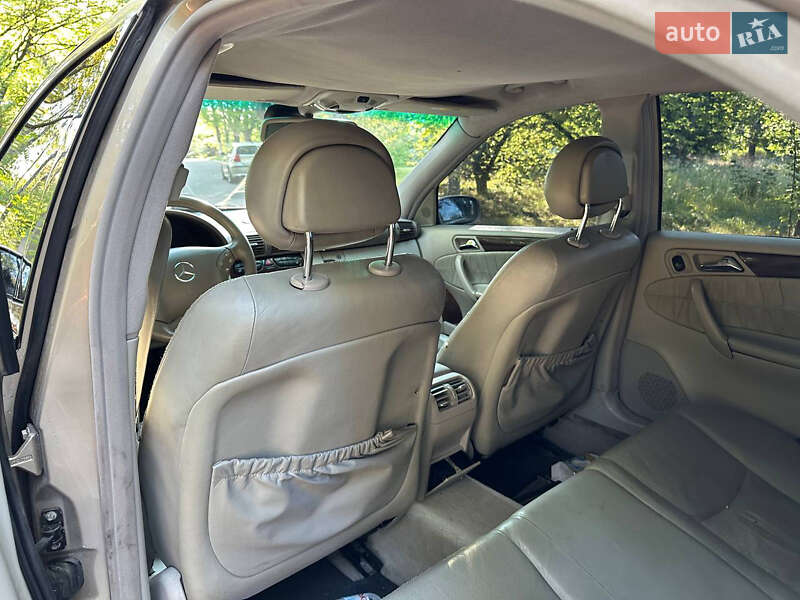 Седан Mercedes-Benz C-Class 2002 в Чернигове