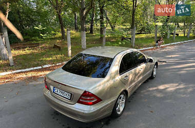 Седан Mercedes-Benz C-Class 2002 в 