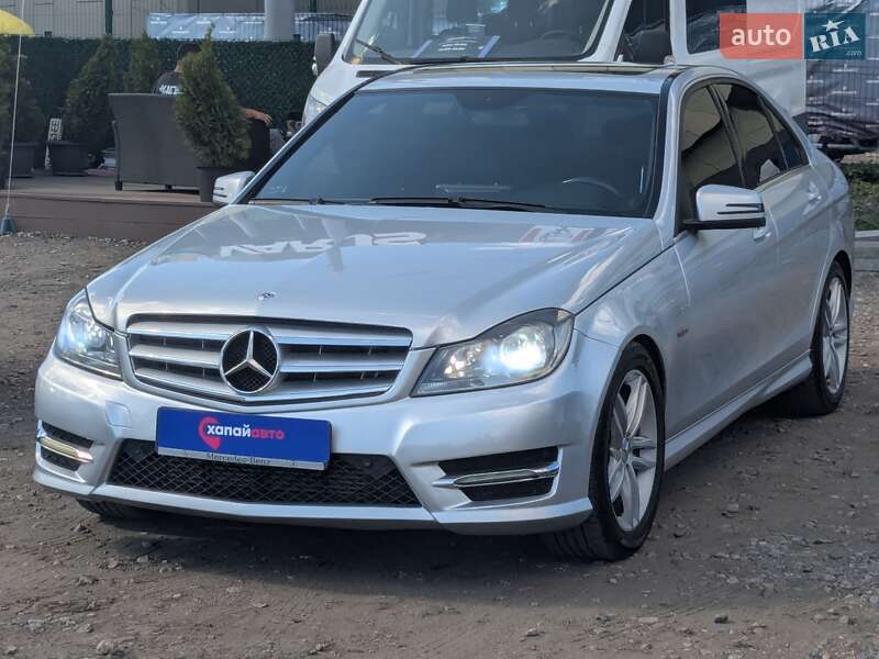 Седан Mercedes-Benz C-Class 2011 в Києві