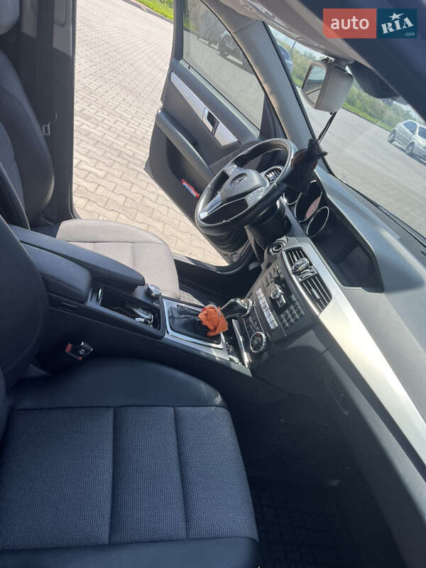 Универсал Mercedes-Benz C-Class 2014 в Луцке