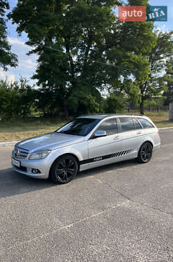 Универсал Mercedes-Benz C-Class 2008 в 