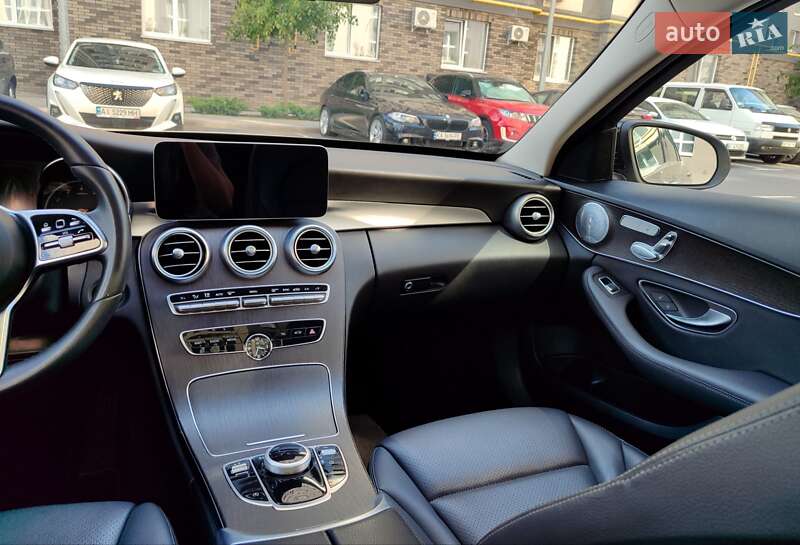Седан Mercedes-Benz C-Class 2019 в Києві