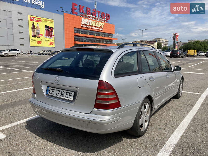 Універсал Mercedes-Benz C-Class 2003 в Чернівцях