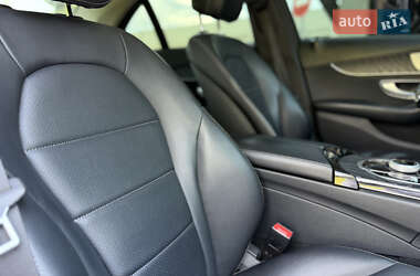 Седан Mercedes-Benz C-Class 2017 в 