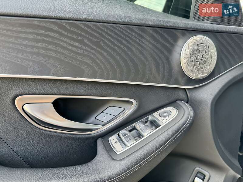 Седан Mercedes-Benz C-Class 2019 в Киеве