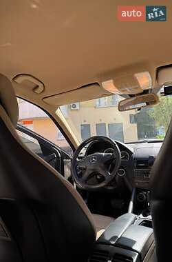 Седан Mercedes-Benz C-Class 2007 в 