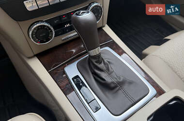 Седан Mercedes-Benz C-Class 2011 в 