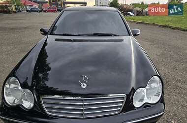 Седан Mercedes-Benz C-Class 2005 в 