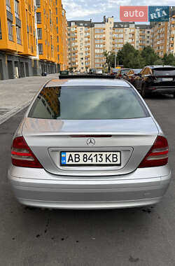 Седан Mercedes-Benz C-Class 2002 в 