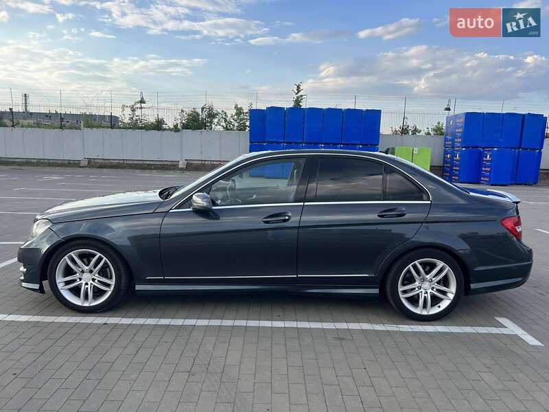 Седан Mercedes-Benz C-Class 2012 в Білій Церкві