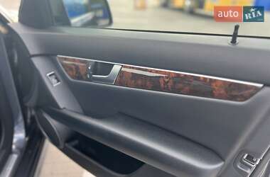 Седан Mercedes-Benz C-Class 2012 в 
