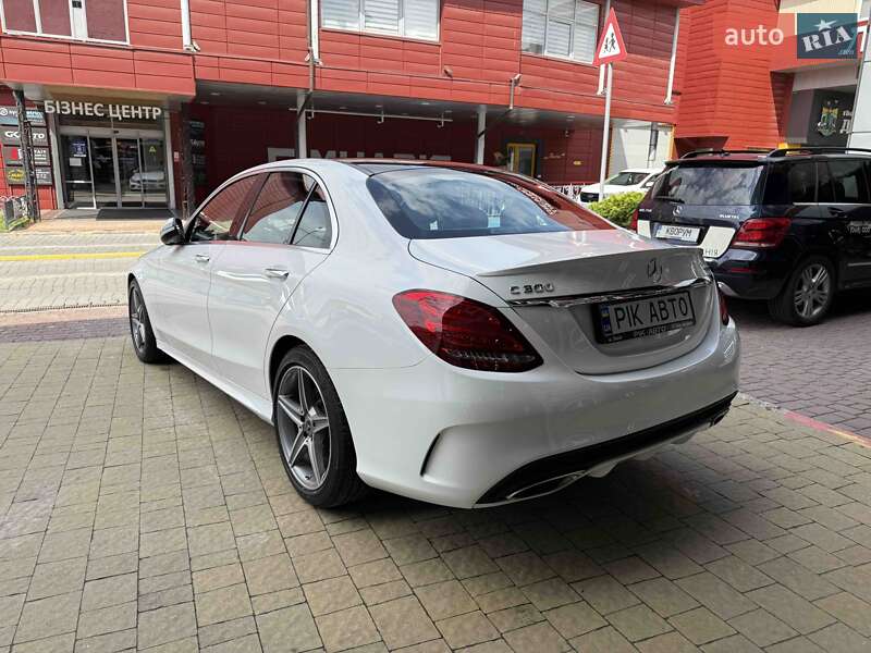 Седан Mercedes-Benz C-Class 2018 в Львове