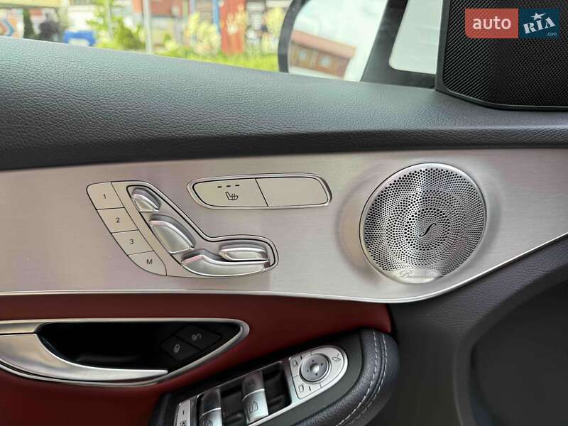 Седан Mercedes-Benz C-Class 2018 в Львове