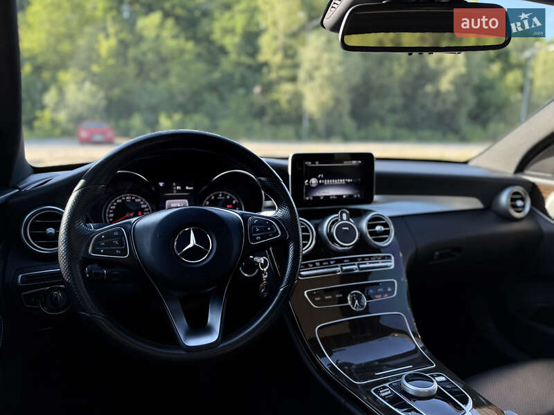 Седан Mercedes-Benz C-Class 2017 в Дніпрі