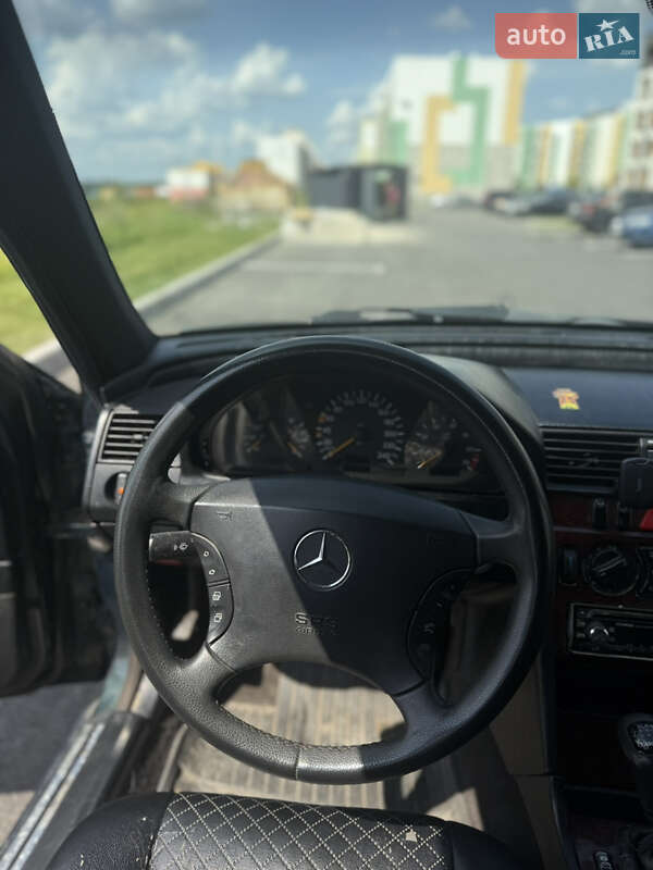 Седан Mercedes-Benz C-Class 1998 в Рівному