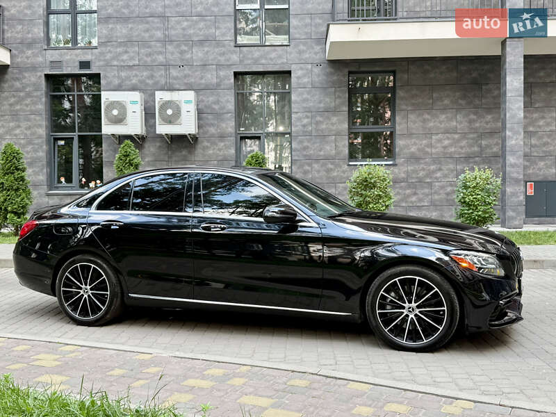 Седан Mercedes-Benz C-Class 2021 в Києві