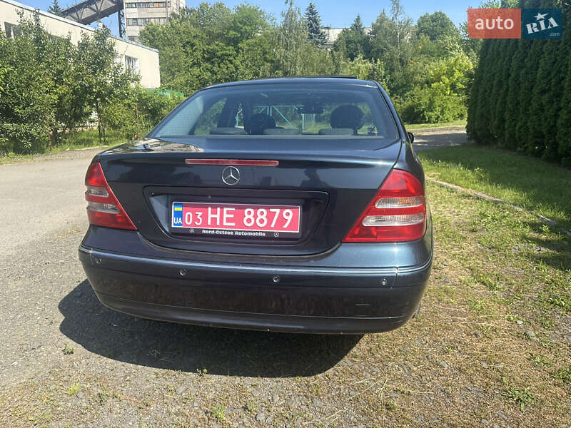 Седан Mercedes-Benz C-Class 2003 в Луцке