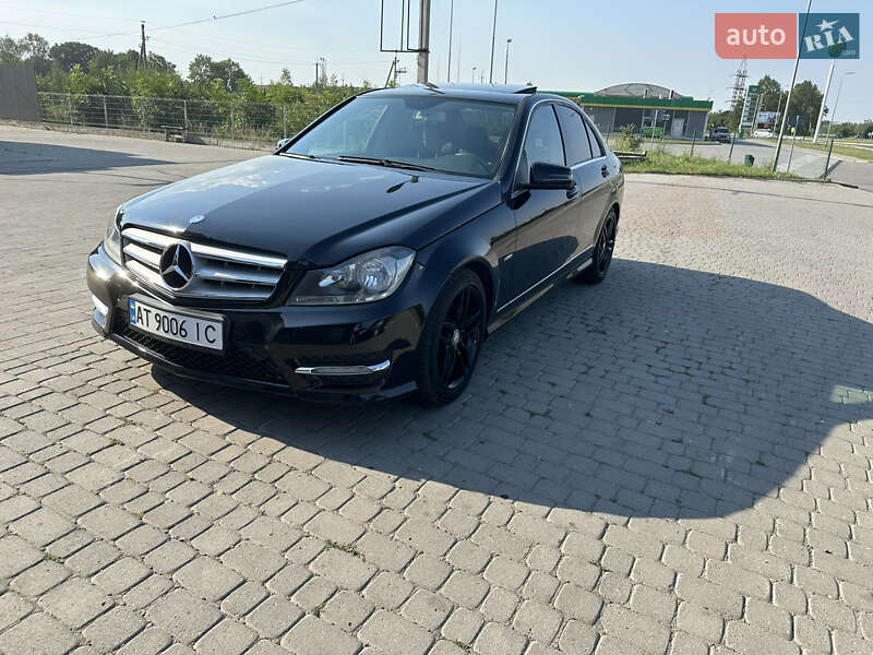Седан Mercedes-Benz C-Class 2012 в Ивано-Франковске