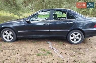 Седан Mercedes-Benz C-Class 2002 в 